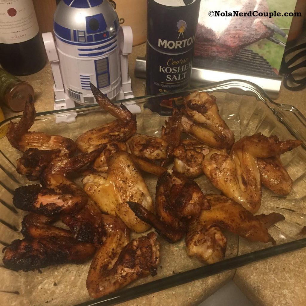 Chicken Wings from the Big Green Egg Mini Max