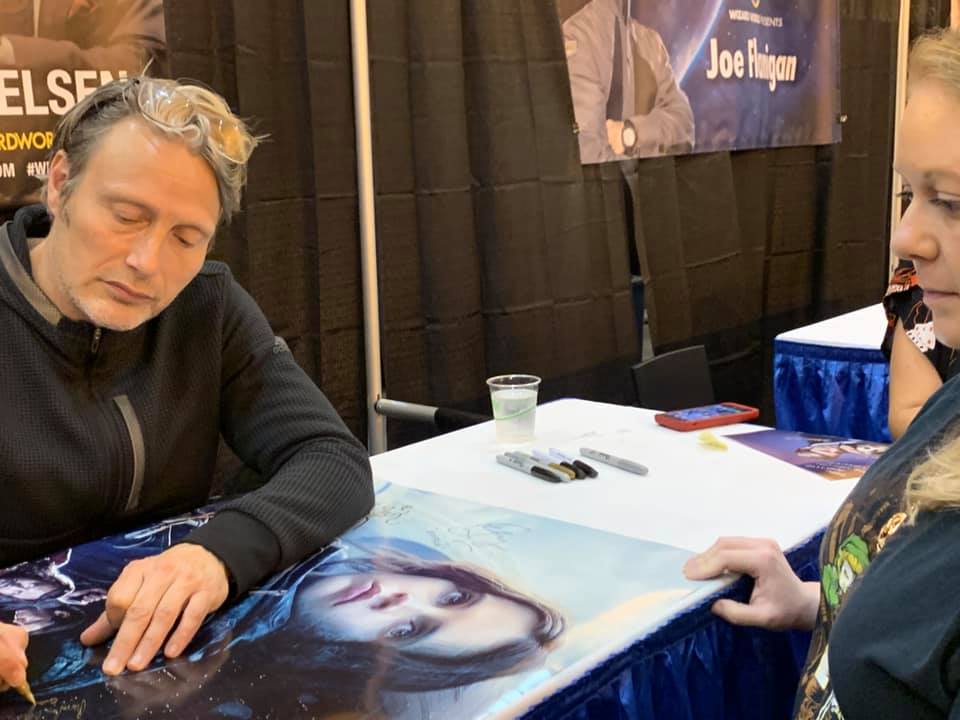 Mads Mikkelsen signing our Rogue One poster